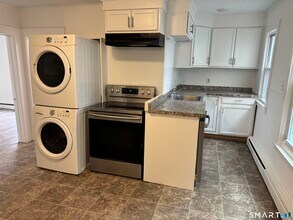 Building Photo - 70 Woodbine St