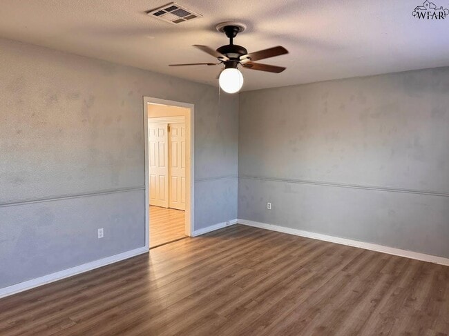 Foto del edificio - 2939 Parish St