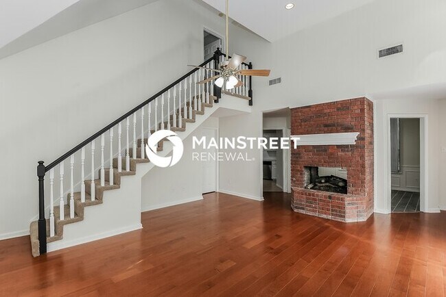 Building Photo - 4 Bedroom Pet-Friendly Home in Grapevine, ...