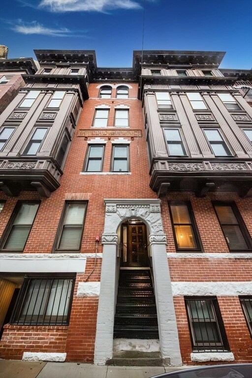 Foto del edificio - 8 Battery St