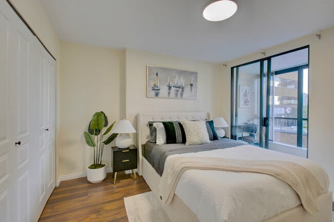 Building Photo - 1125 Howe St