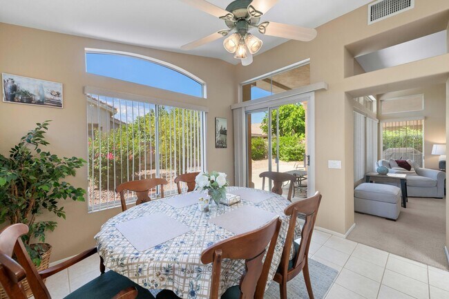 Building Photo - 78975 Champagne Ln