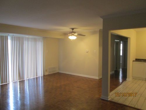 Foto del edificio - 2907 W Mercury Blvd