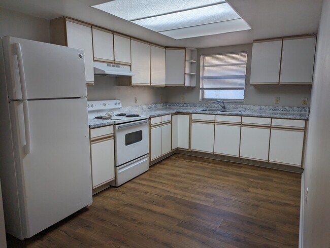 Foto del edificio - 9308 Greyrock Rd