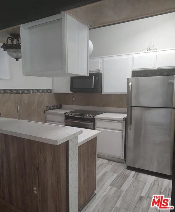 Foto del edificio - 18433 Hatteras St