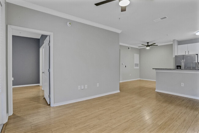 Foto del edificio - Stunning Remodeled 2 Bedroom Condo in Will...