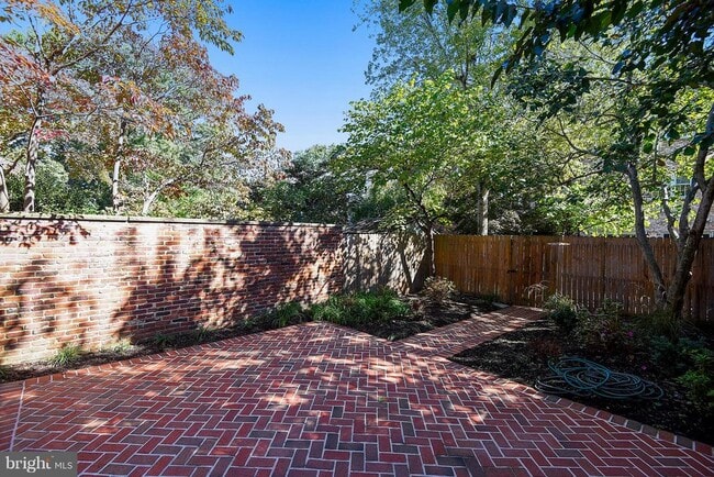 Building Photo - 6317 Olde Towne Ct