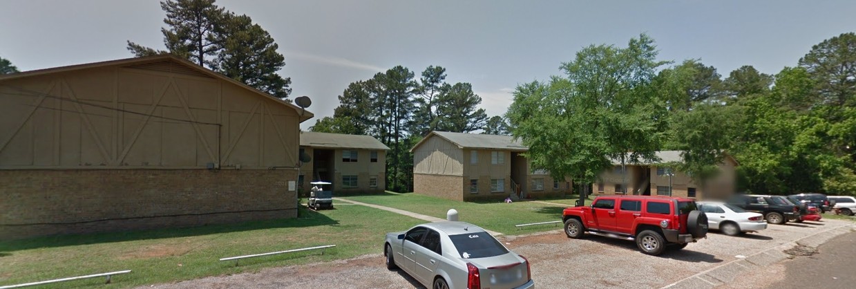 Primary Photo - 900 Wildwood Rd