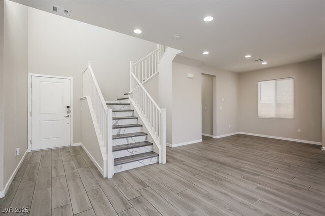 Foto del edificio - 2936 Sunday Silence Rd