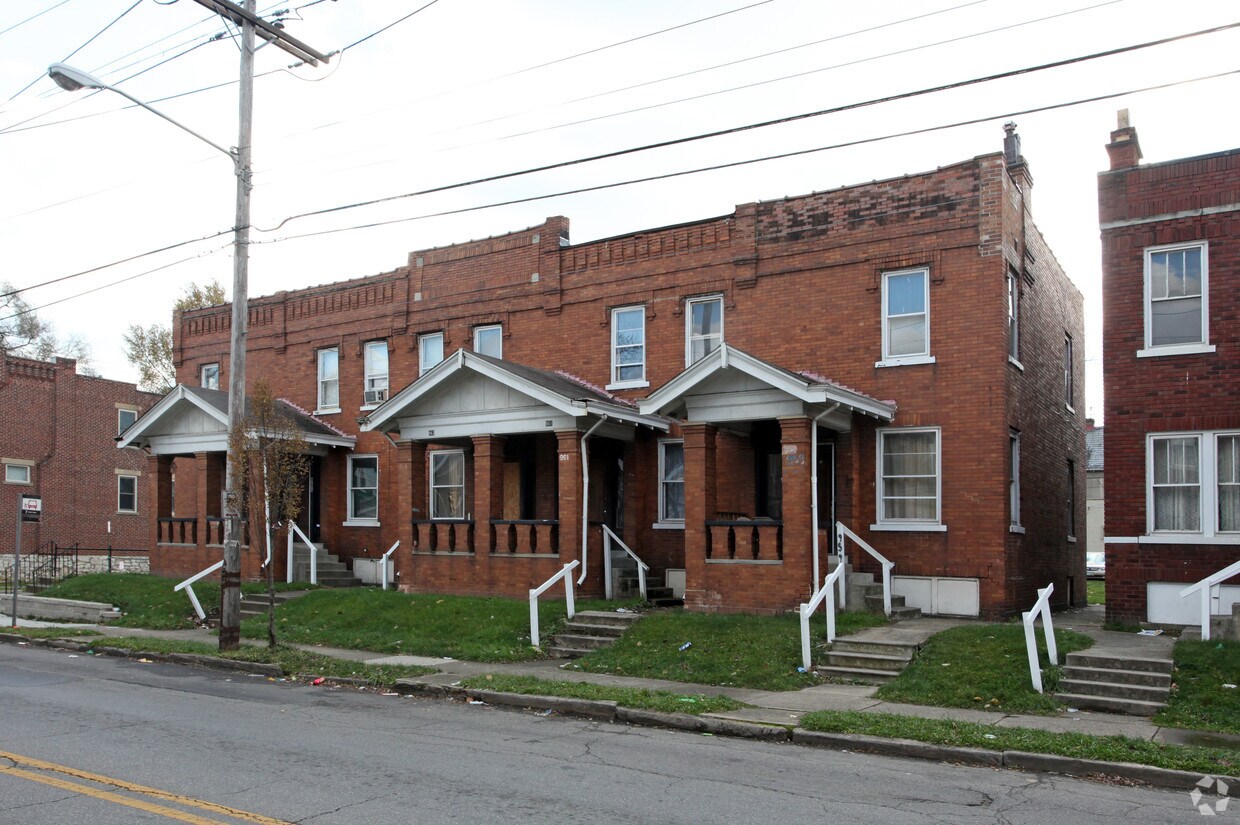Foto del edificio - 959-967 Whittier St