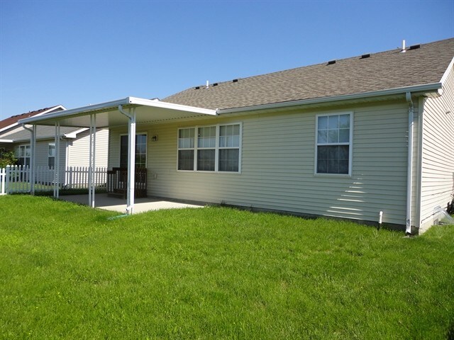 Foto del edificio - 2282 Villagewood Ct