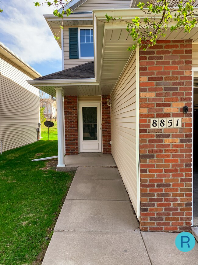 Foto del edificio - 8851 Venice Ln