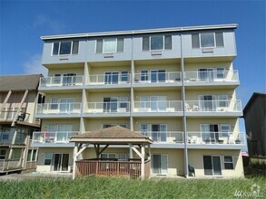 Building Photo - 1307 Ocean Shores Blvd SW