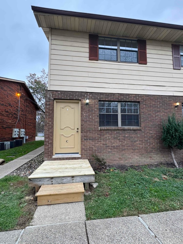 Building Photo - 108 Garden Ln