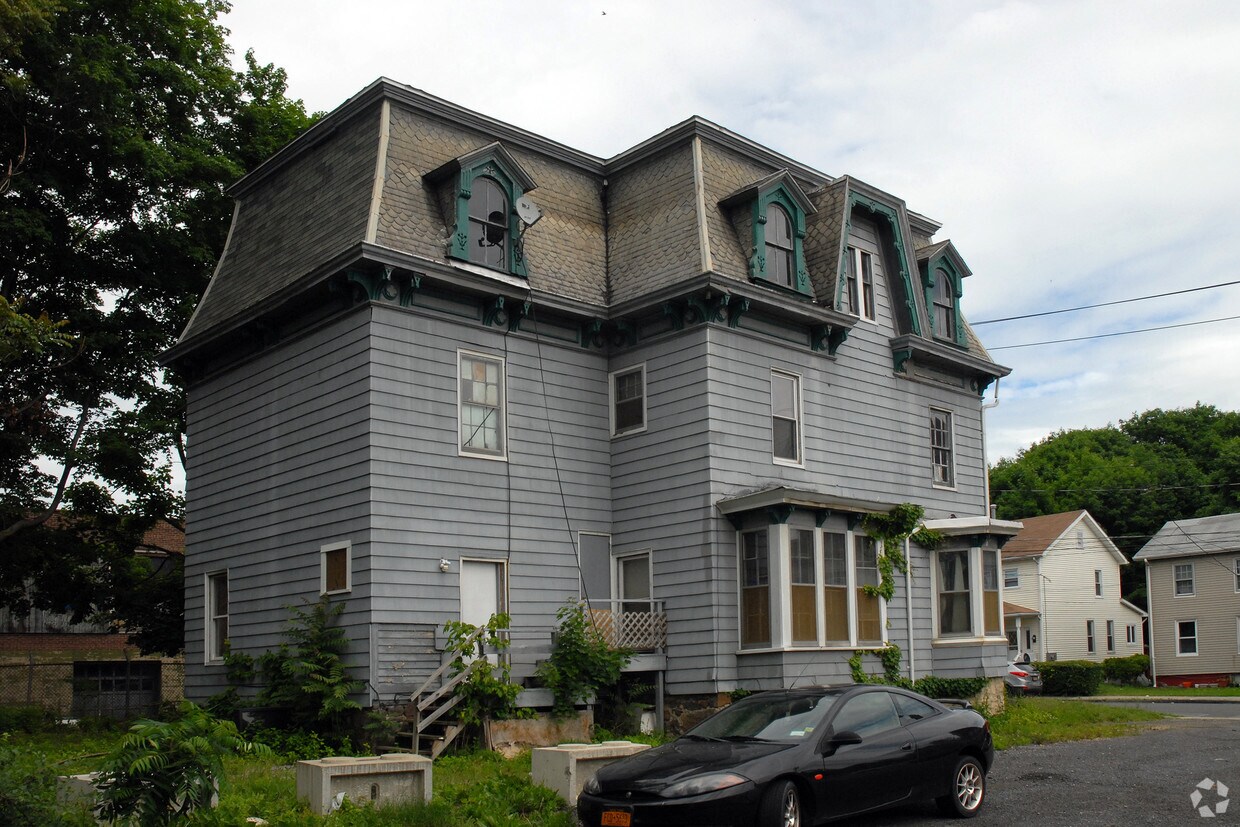 Building Photo - 9 Montgomery St