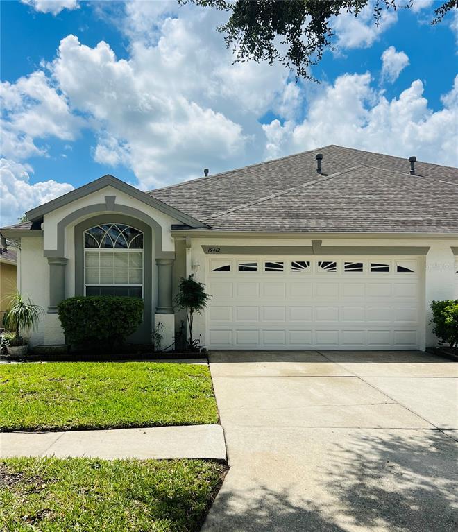 Foto principal - 19412 Weymouth Dr