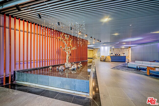 Building Photo - 3785 Wilshire Blvd