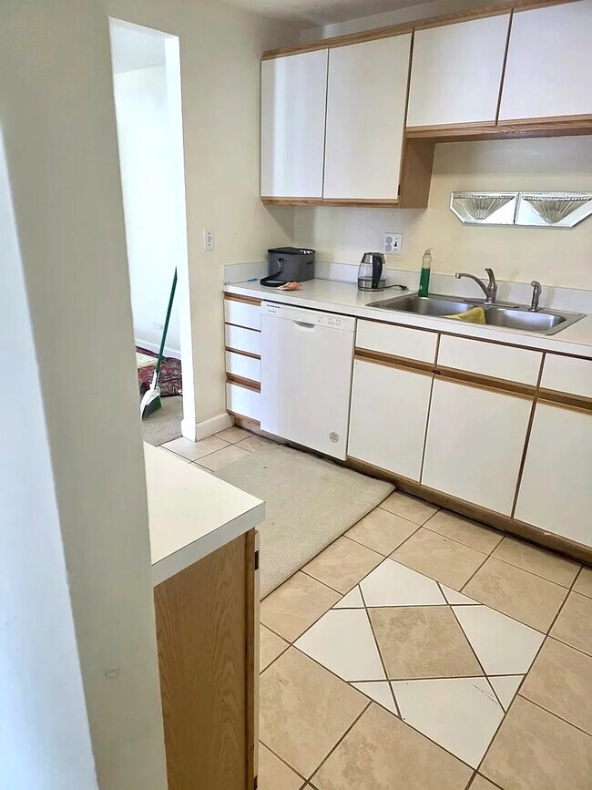 Foto del edificio - 1108 Westover Ln