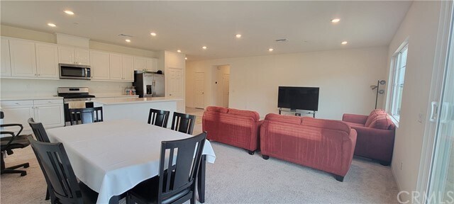 Foto del edificio - 21024 Telegraph Rd