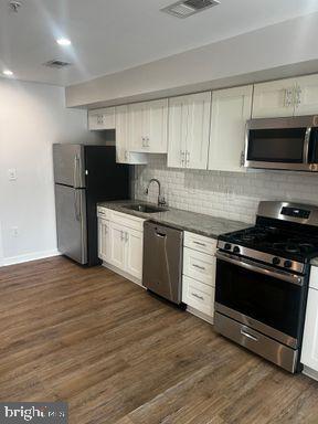 Foto principal - 1516 Marion Barry Ave SE