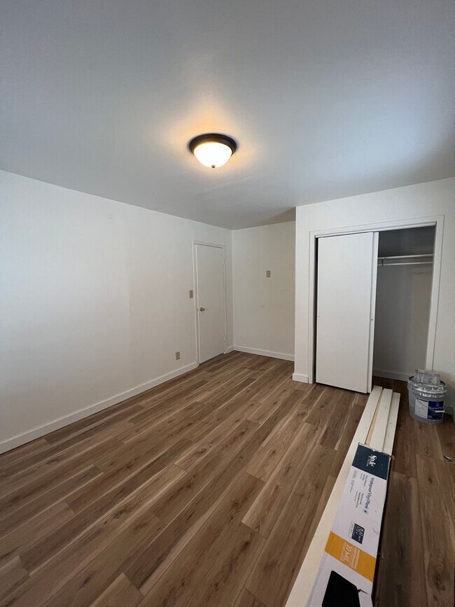 Foto del edificio - 217 W Irving Ave