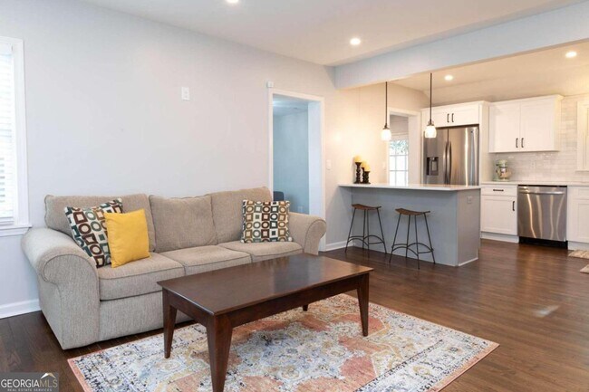 Building Photo - 2514 Glendale Cir SE