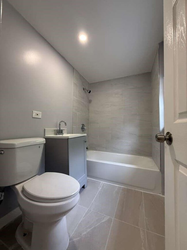 Foto del edificio - 4265 SW 62nd Ave