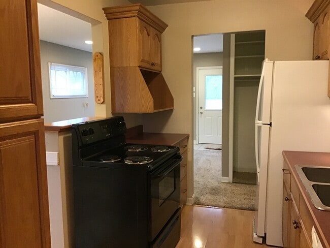 Building Photo - 3285 Lapland Dr