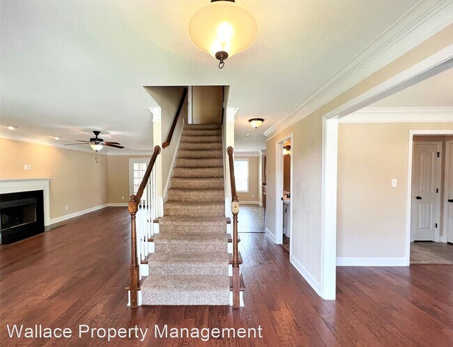 Foto del edificio - 3 br, 2.5 bath House - 7629 Asher Lane