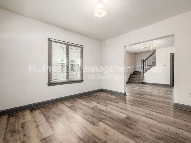 Foto del edificio - 439 Eldridge Ave