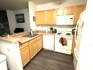 Foto del edificio - 222 N Columbus Dr