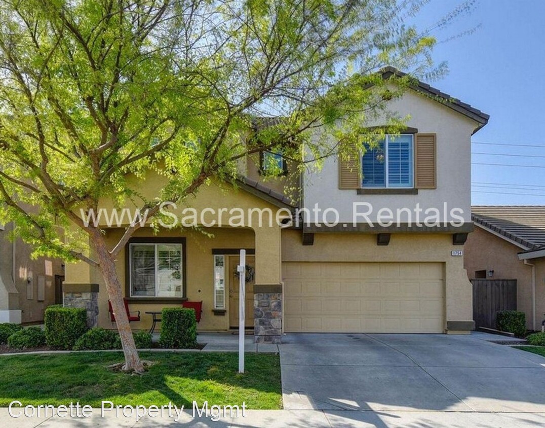Primary Photo - 5 br, 3 bath House - 1754 Loon Lake Street