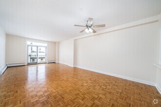 Building Photo - 206 Shearwater Ct W