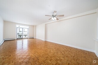 Building Photo - 206 Shearwater Ct W