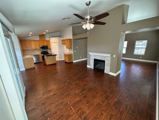 Building Photo - Available June 17, 2024