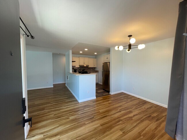Building Photo - 3513 Caminito Sierra