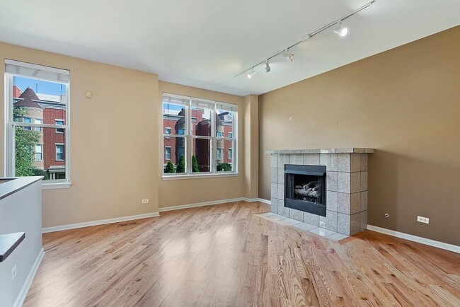 Foto del edificio - 720 W Eastman St
