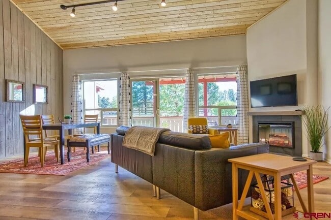 Building Photo - 217 Pinon Causeway