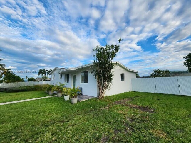 Foto del edificio - 15140 SW 296th St