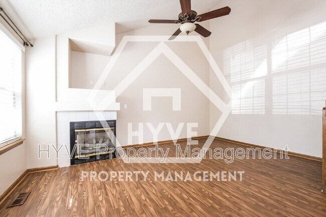 Building Photo - 3040 W 107th Pl