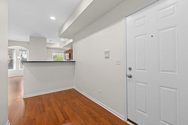 Building Photo - 7717 N Marshfield Ave