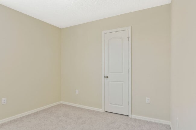 Foto del edificio - 202 Gladiola Ct