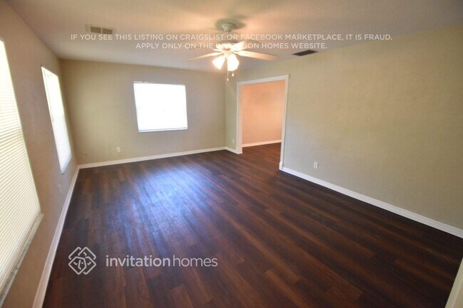 Foto del edificio - 12920 Sophia Cir