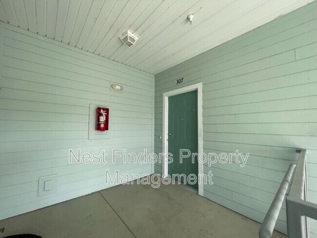 Building Photo - 4959 Key Lime Dr