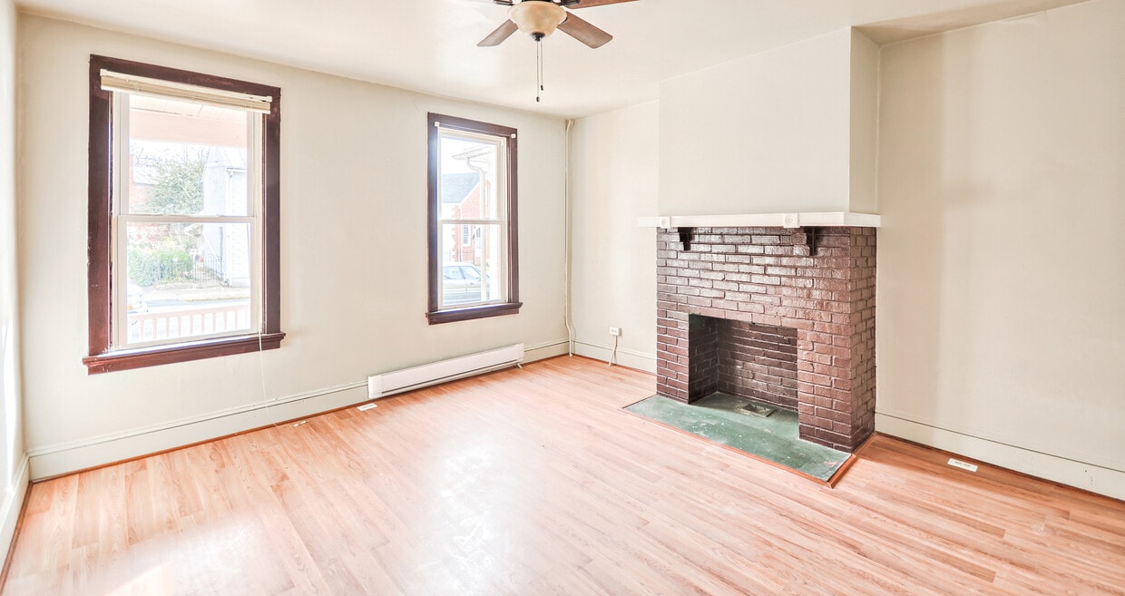 Primary Photo - 29 S Jefferson St