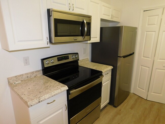 Photo - 2 Bed 2 Bath Split Plan Condo at Sunset Lake on Turkey Lake