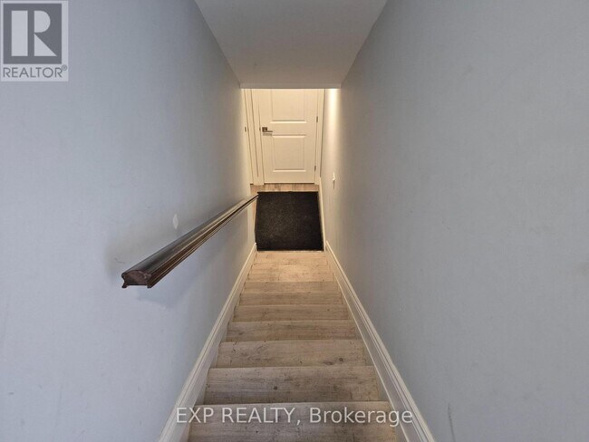 Building Photo - 708 Perseus Ave
