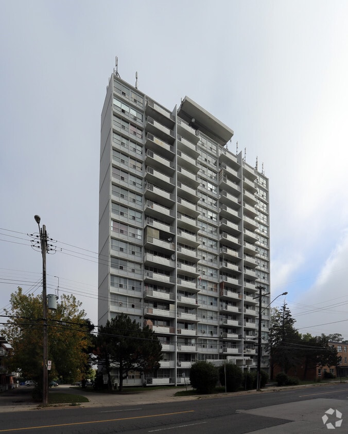 Primary Photo - Redhill Tower
