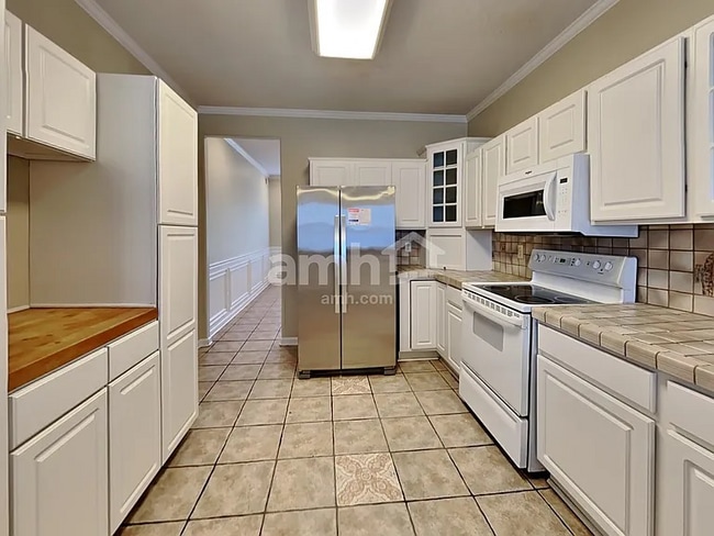 Foto del edificio - 9846 Alexanders Ridge Dr