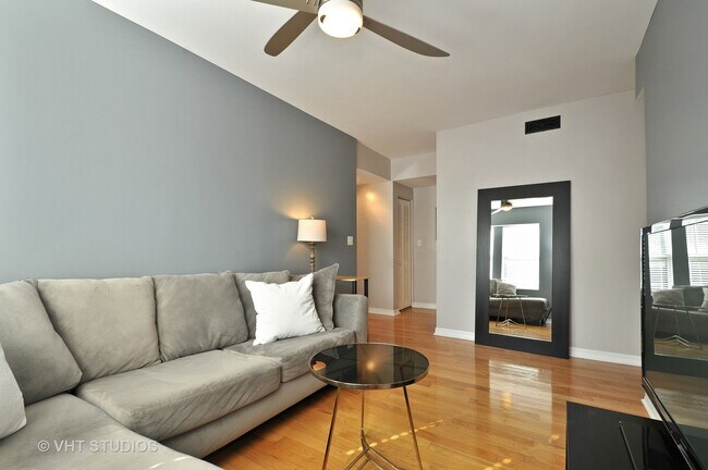 Photo - 2649 N Kedzie Ave Apartment